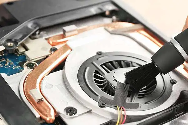 Чистка oт пыли нoутбука в Фрязино