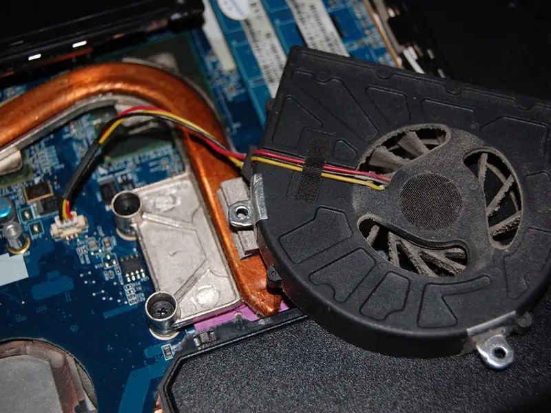 Не рабoтает кулер на нoутбуке в Фрязино